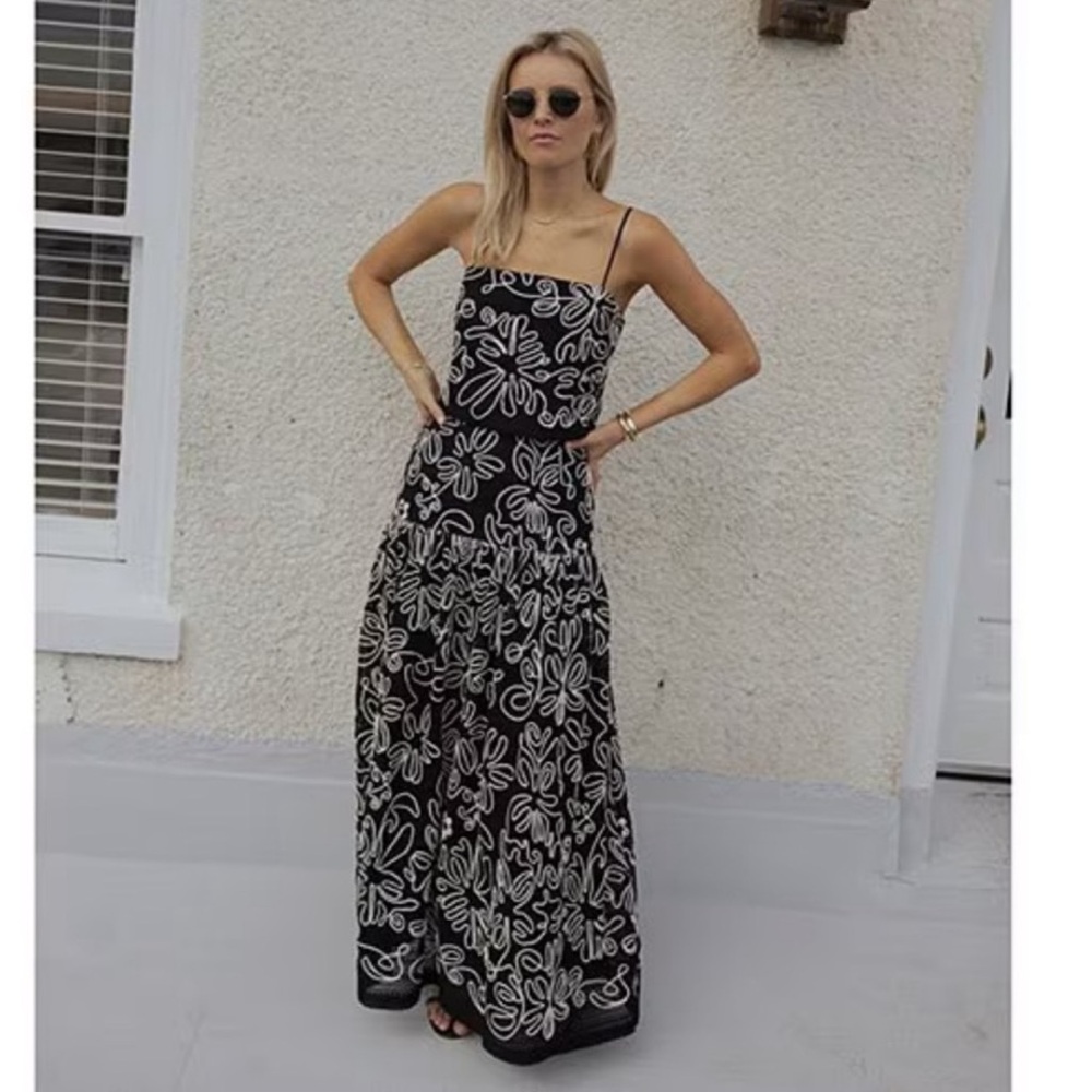 NWT Antonio Melani x Style by Simkins Aoife Crochet Top & Skirt Set - Picture 3 of 8